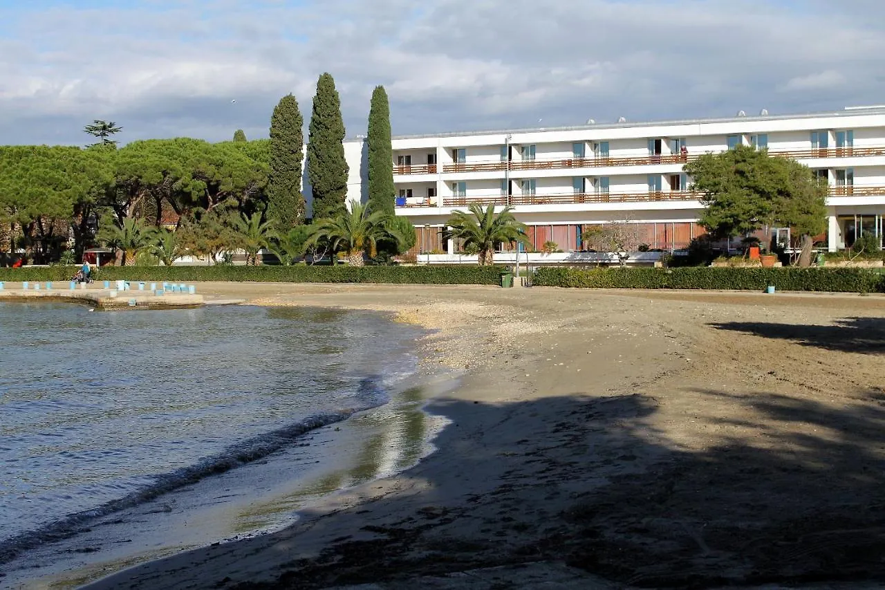 Apartments With A Parking Space Zadar - 14796 Croatia